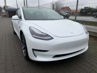 Tesla Model 3 dual motor long range