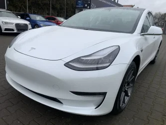 Tesla Model 3 dual motor long range