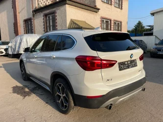 BMW X1 28i sDrive z USA