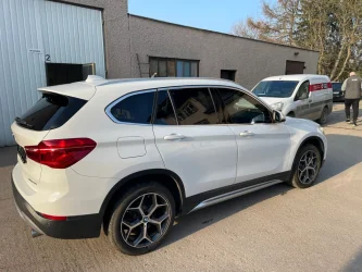 BMW X1 28i sDrive z USA